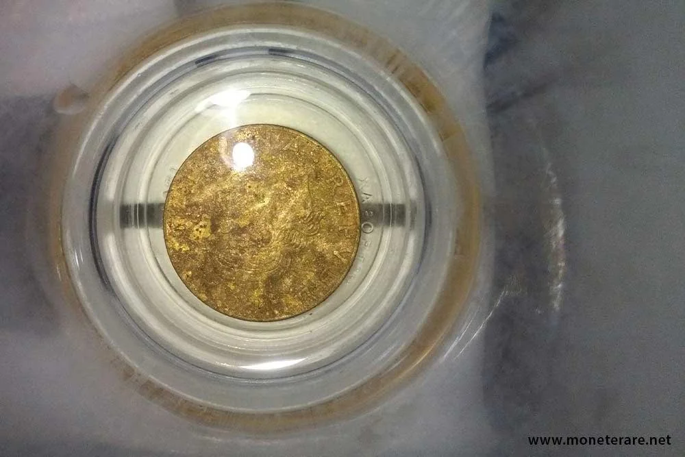 wie man 200 Lire-Münzen reinigt