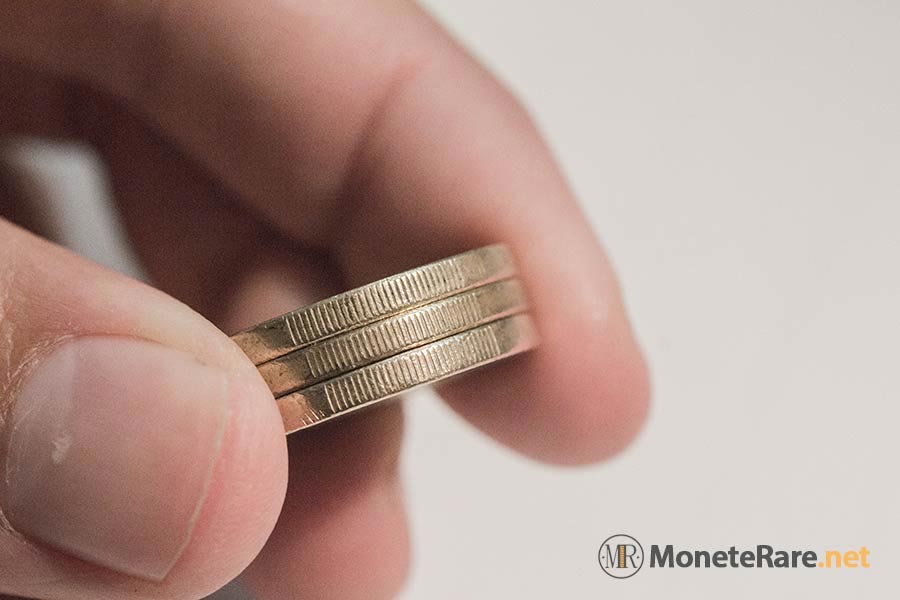 Riconoscere 2 euro falsi e 1 euro falsi